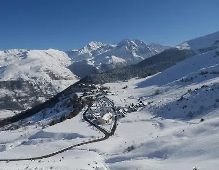 3 Pièces, 2 Au Cœur De La Station Génos